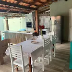 Casa Com Piscina E Churrasqueira