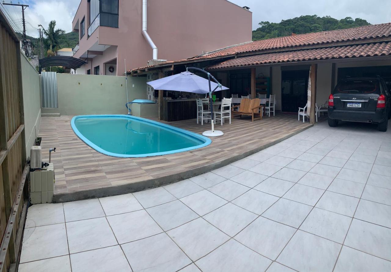 Casa Com Piscina E Churrasqueira * Balneário Camboriú